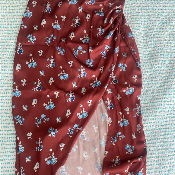 NWOT ASOS design satin drape midi skirt with thigh split in rust floral - Picture 2 of 7